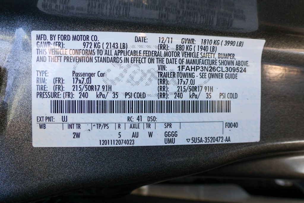 2012 Ford Focus Titanium 43