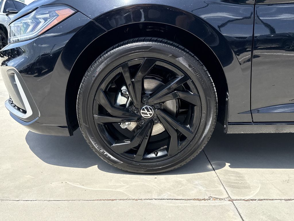 2026 Volkswagen Jetta 1.5T SE Black at DeMontrond Auto Country