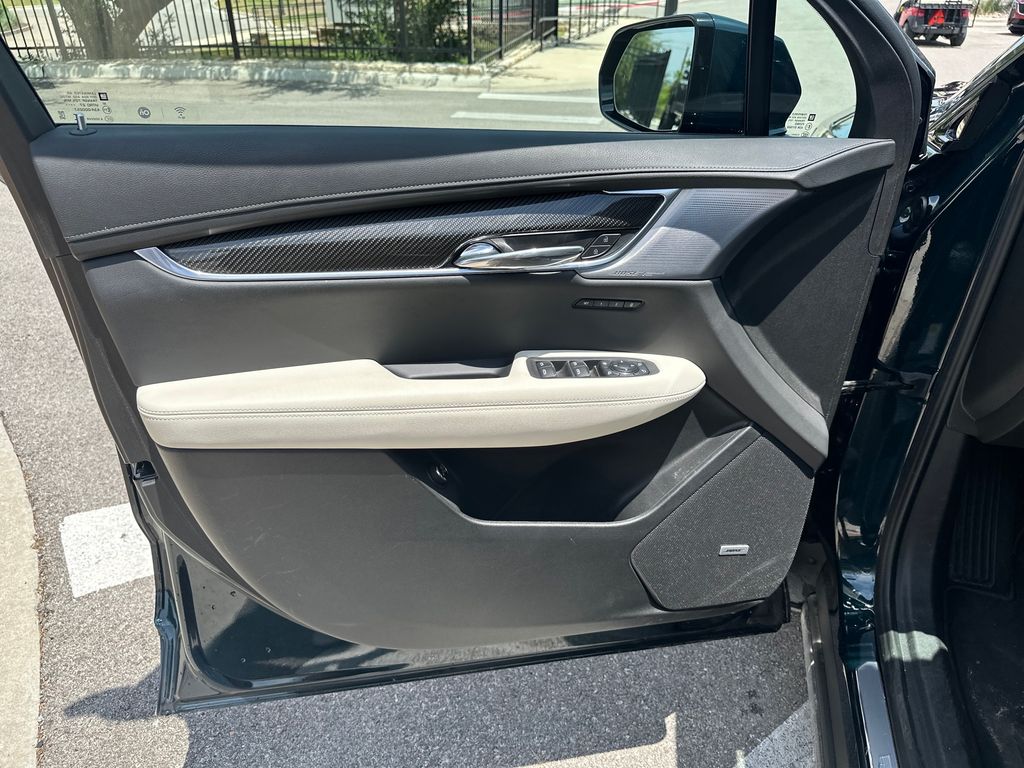 Used Car 2025 Cadillac Xt6  Sport For Sale Under $50,000 In Austin, Texas