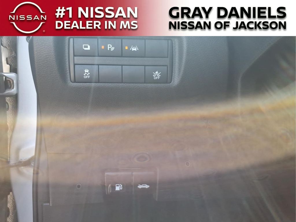 Used 2025 Nissan Versa Sedan