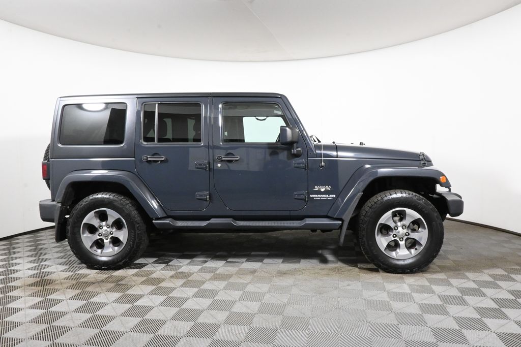 Thumbnail: 2017 Jeep Wrangler - 8