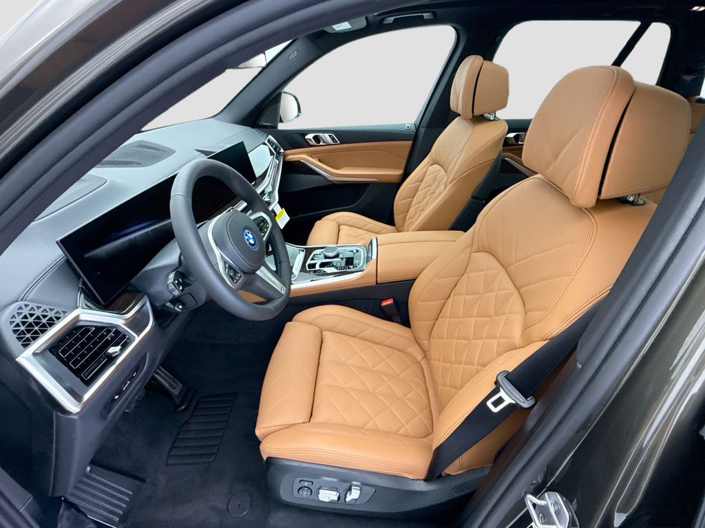 Thumbnail: 2026 BMW X5 - 18