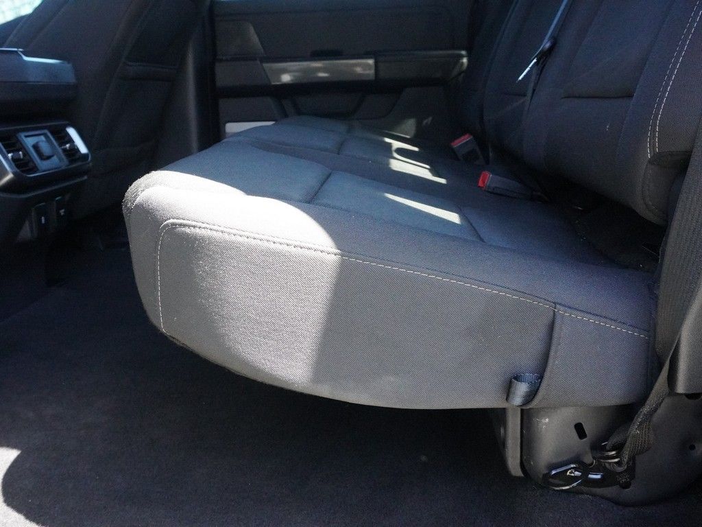 Used 2023 Black Ford XLT image 31