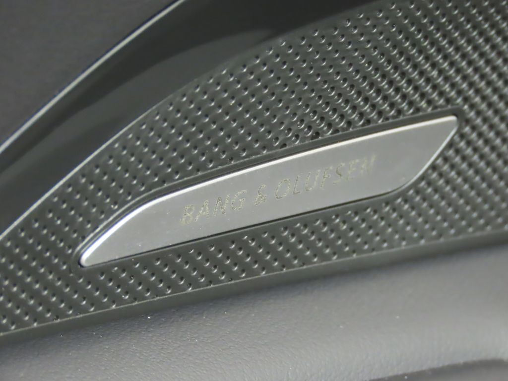 Thumbnail: 2025 Audi Q5 - 26