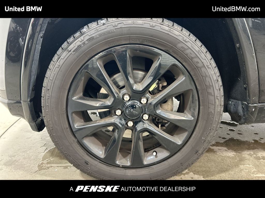 Thumbnail: 2017 Jeep Grand Cherokee - 10