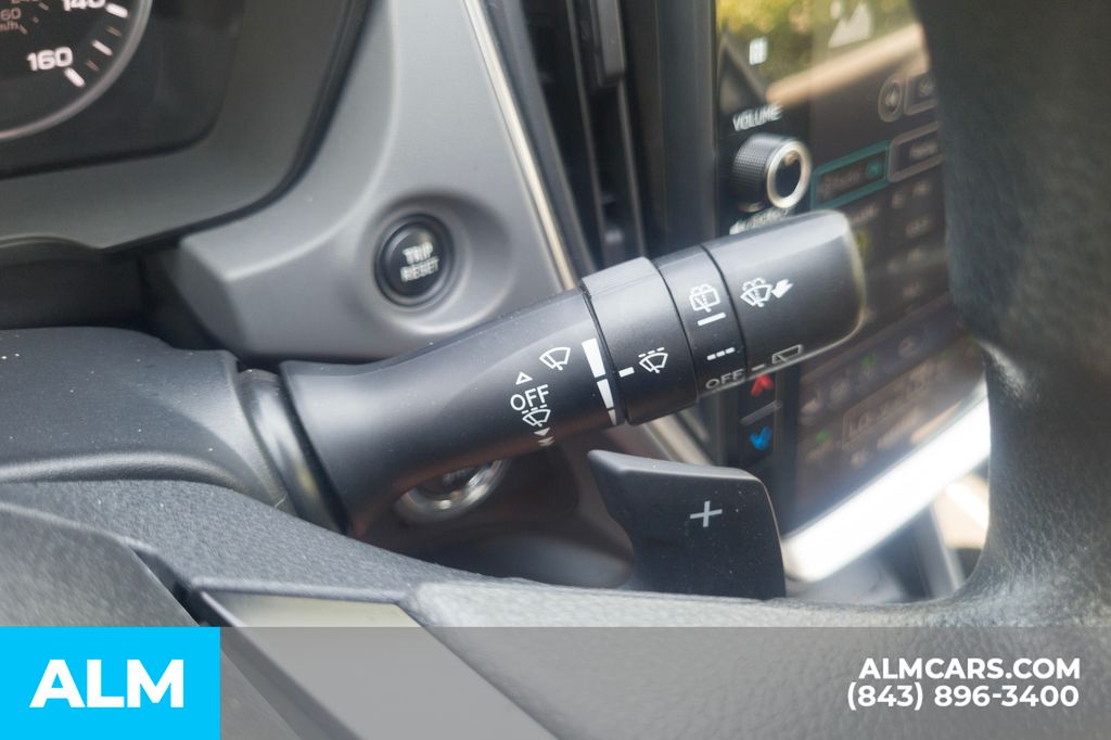 Used 2025 Crystal White Pearl Subaru Premium image 33