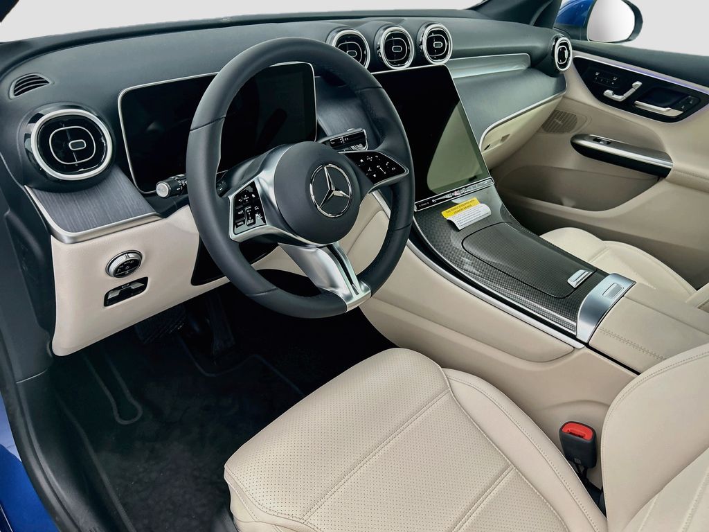 Thumbnail: 2026 Mercedes-Benz GLC - 9