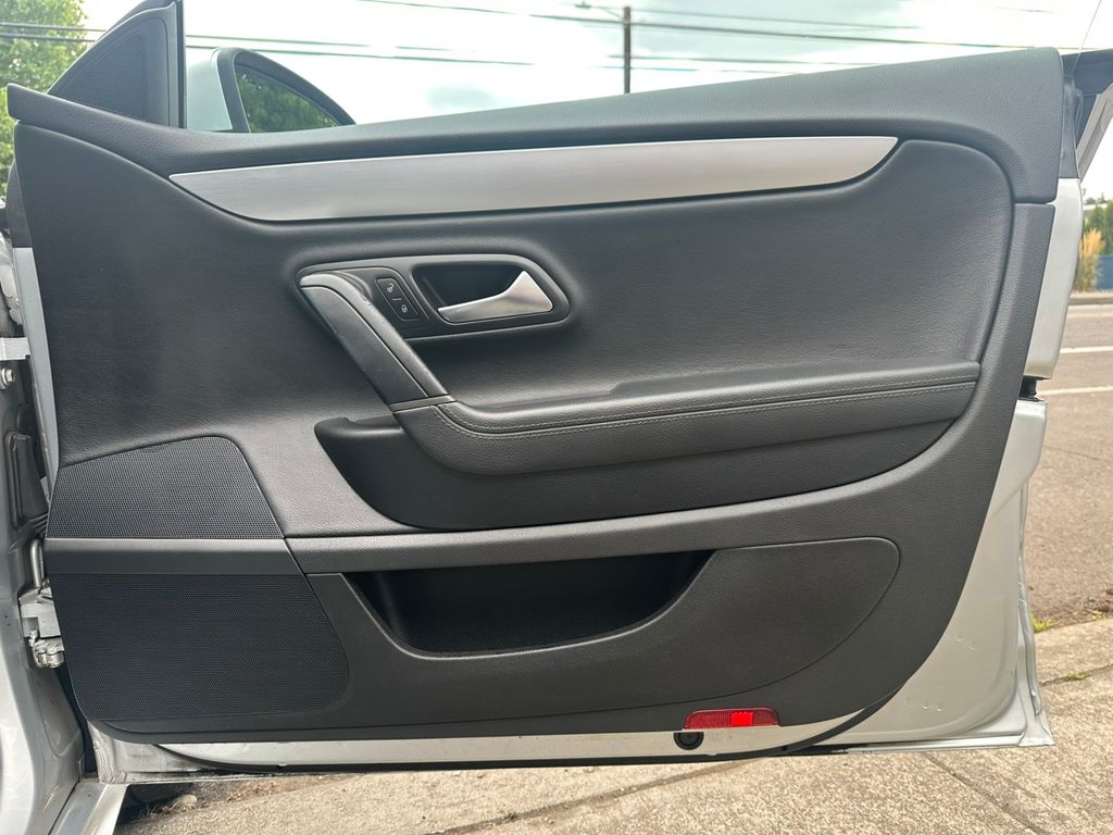 2014 Volkswagen CC 2.0T R-Line