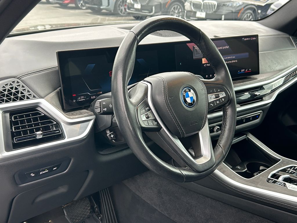 Thumbnail: 2024 BMW X5 - 13