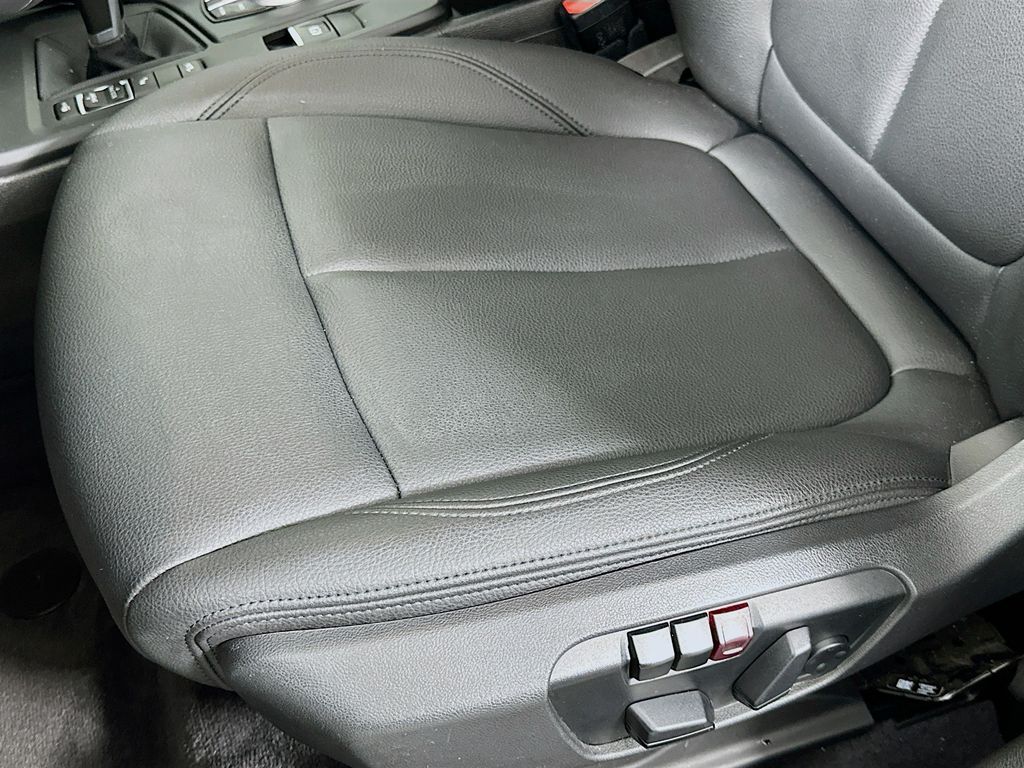 Thumbnail: 2020 BMW X1 - 20