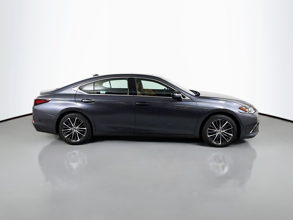 Thumbnail: 2025 Lexus ES - 4