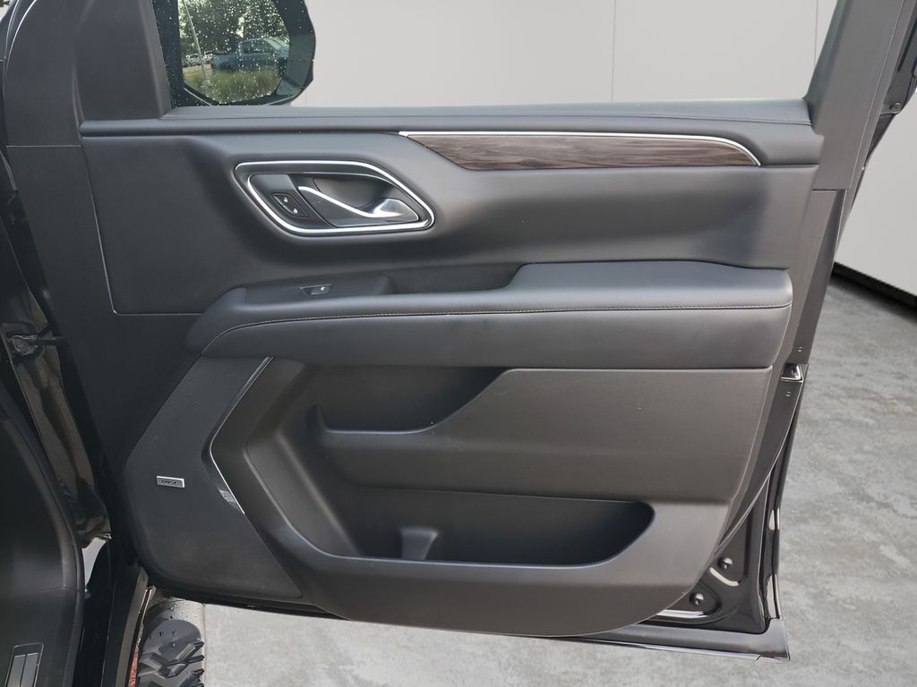 Used Car 2021 Chevrolet Suburban  Z71 For Sale Under $40,000 In Austin, Texas