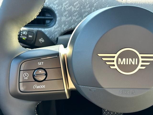 Thumbnail: 2026 MINI Cooper - 19