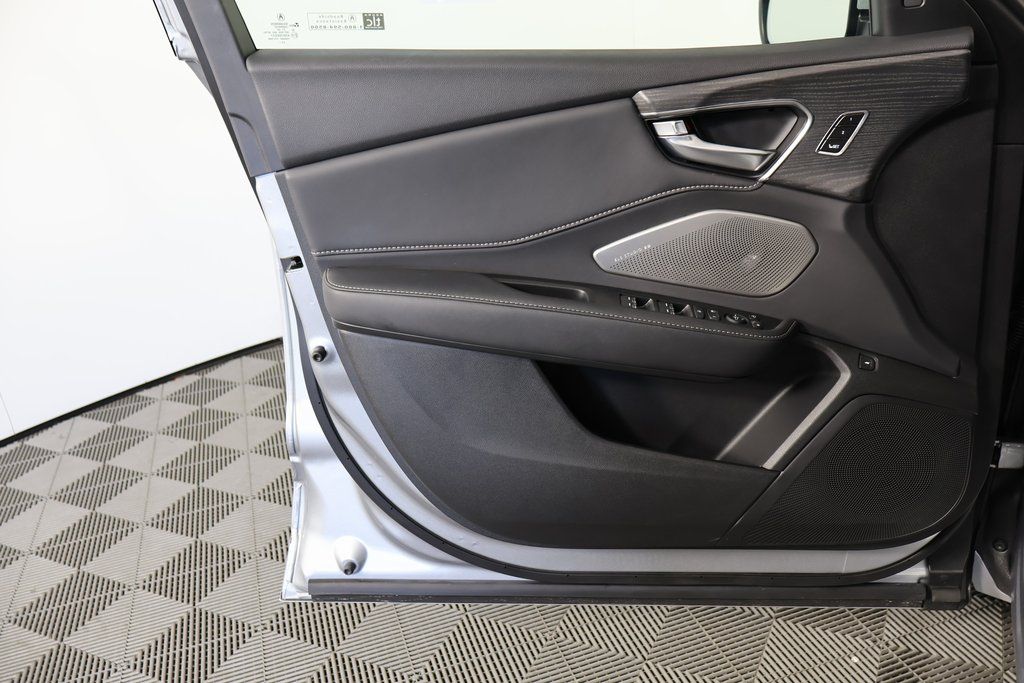 Thumbnail: 2025 Acura RDX - 12