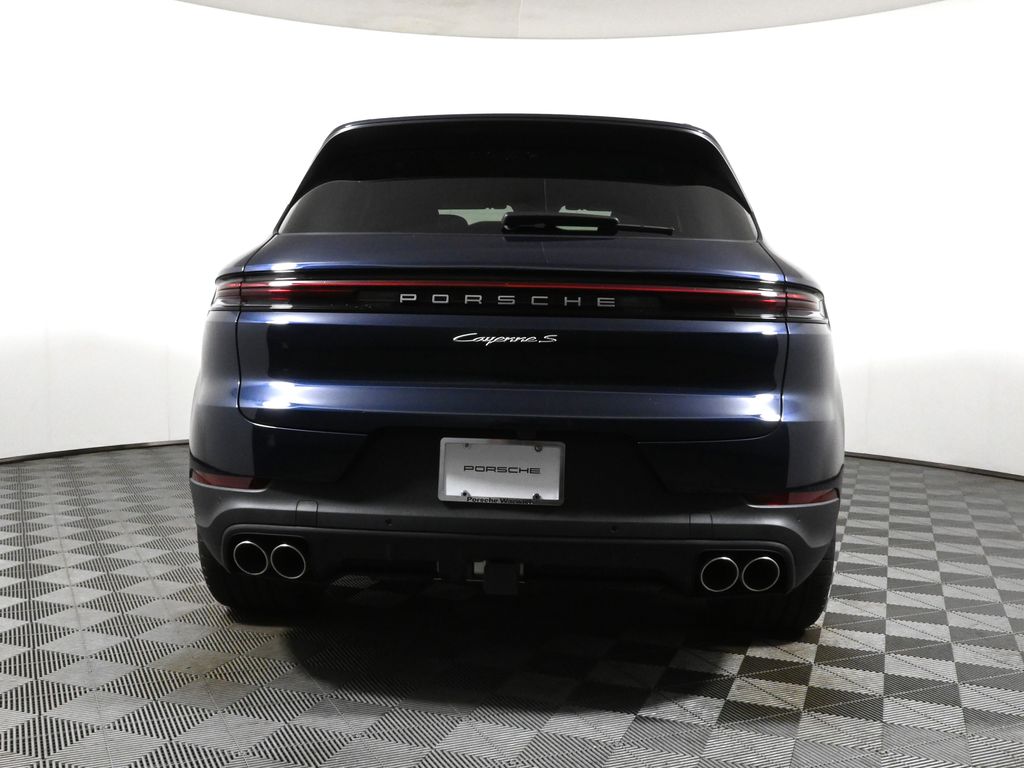 Thumbnail: 2026 Porsche Cayenne - 6