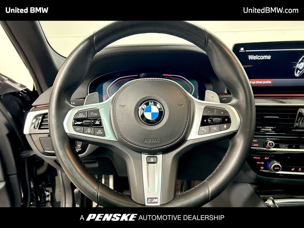 2022 BMW 5 Series M550i xDrive 14