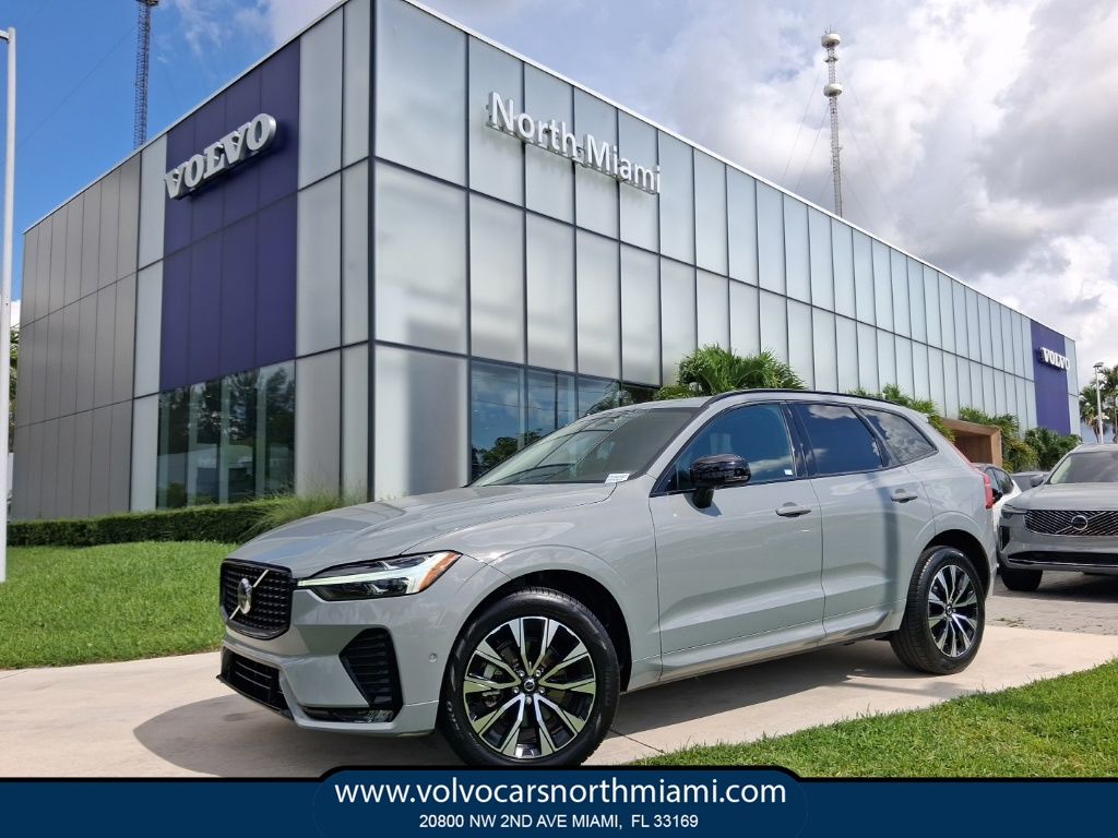 2024 Volvo XC60 B5 Plus Dark Theme