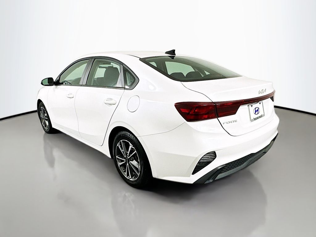 2023 Kia Forte LXS 7