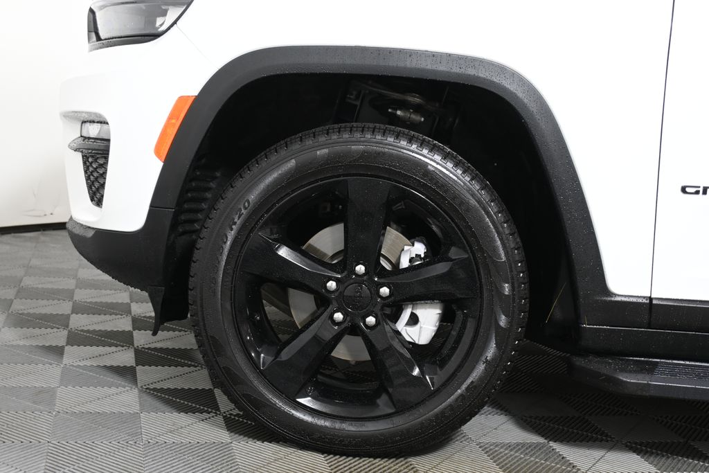 Thumbnail: 2025 Jeep Grand Cherokee - 11