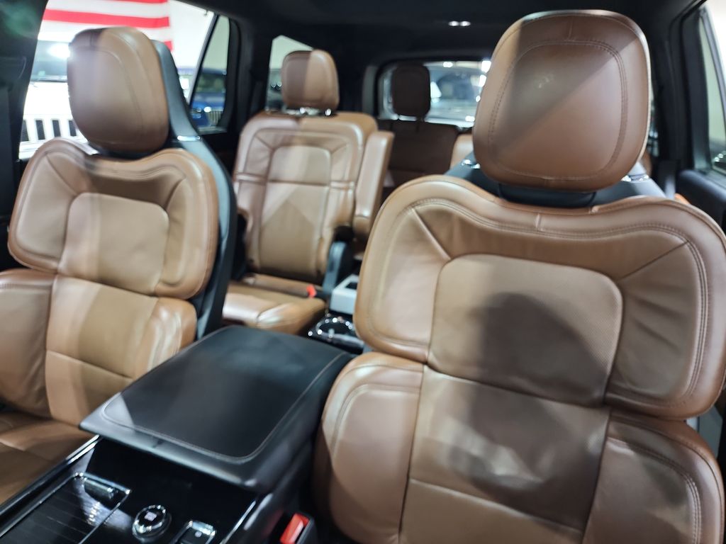 2020 Lincoln Aviator Reserve photo