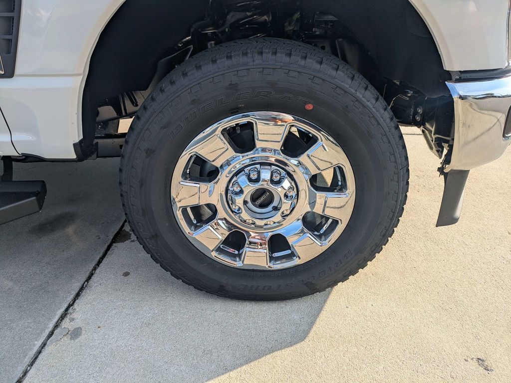 2026 Ford F-350 Super Duty LARIAT