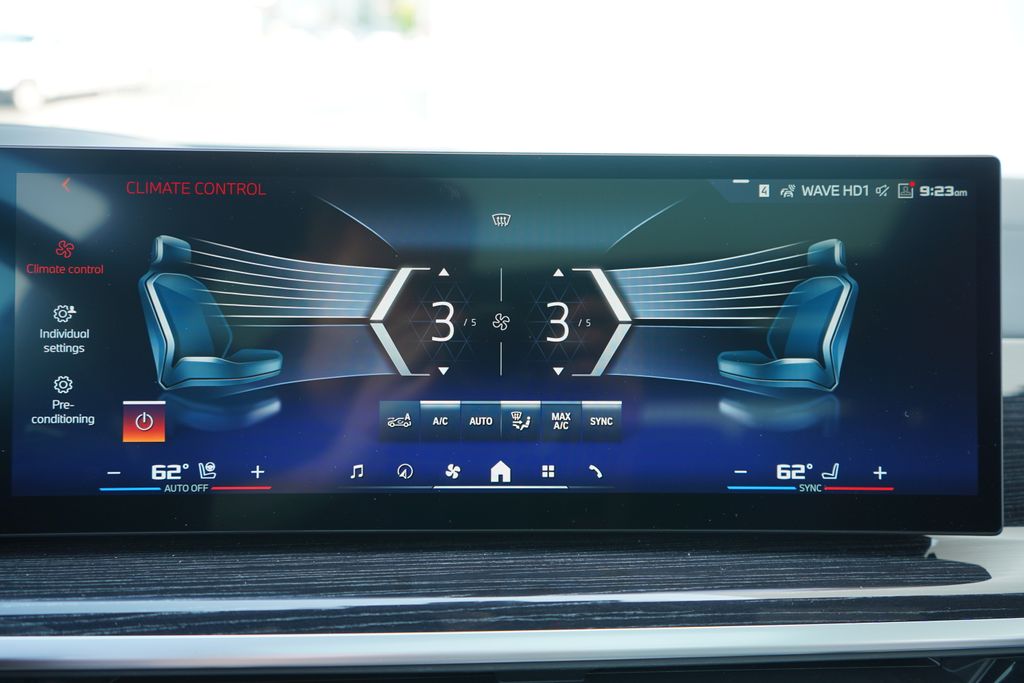 Thumbnail: 2026 BMW X7 - 18