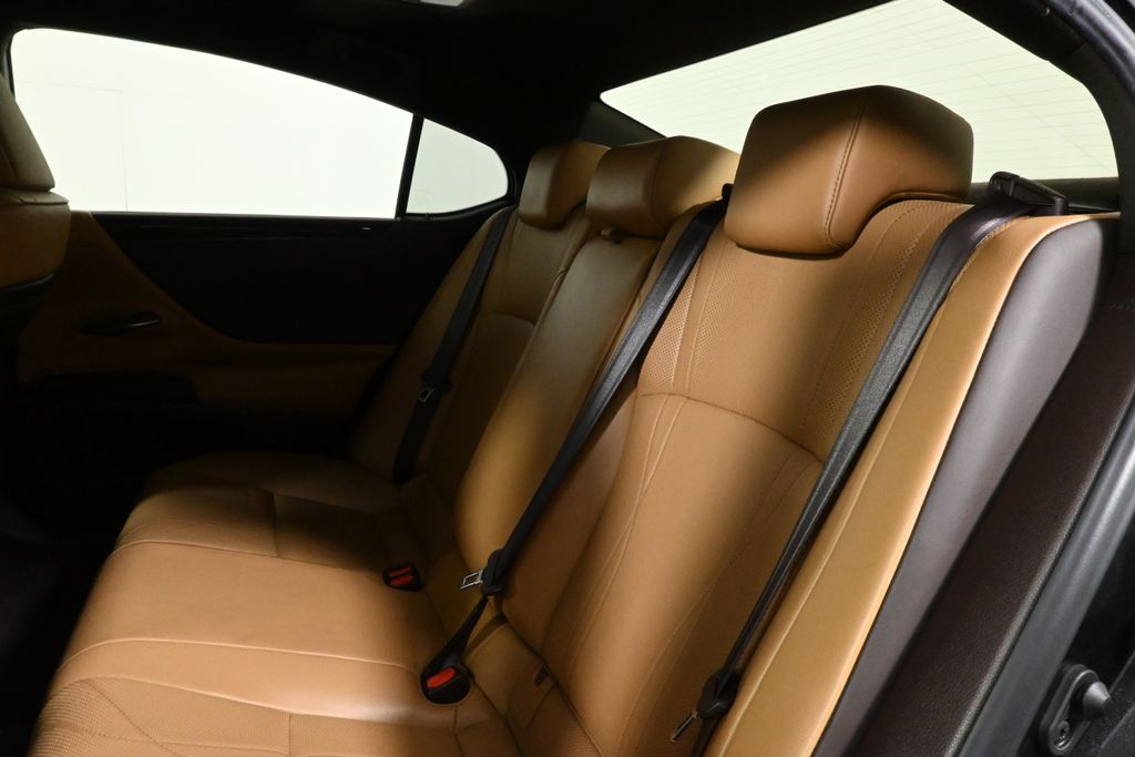 2019 Lexus ES 350 Luxury 4