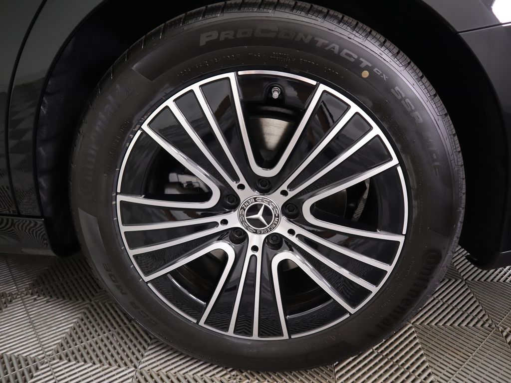 Thumbnail: 2026 Mercedes-Benz E-Class - 32