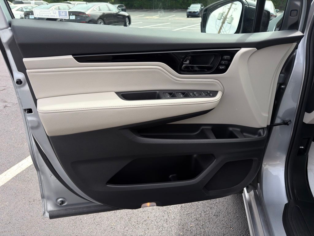 Thumbnail: 2026 Honda Odyssey - 17