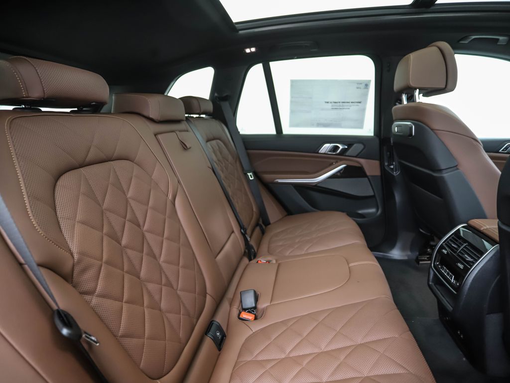 Thumbnail: 2026 BMW X5 - 27