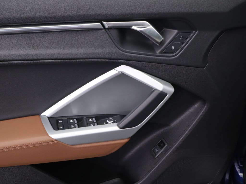 Thumbnail: 2021 Audi Q3 - 23