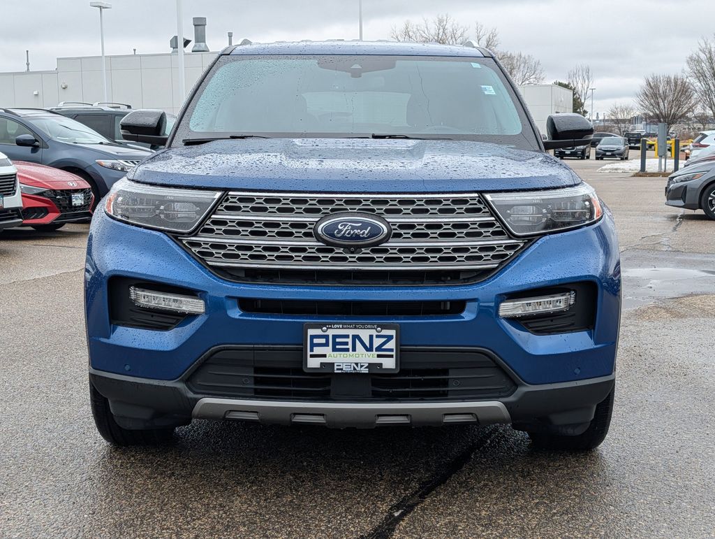 View vehicle photo 2