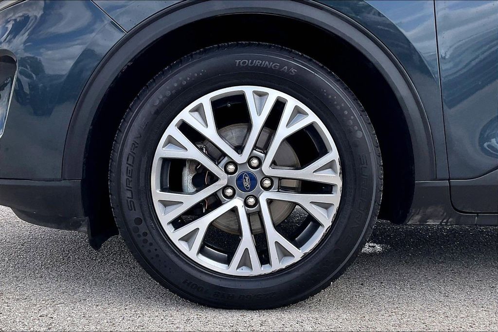 Used 2022 Ford Escape SEL 4D Sport Utility