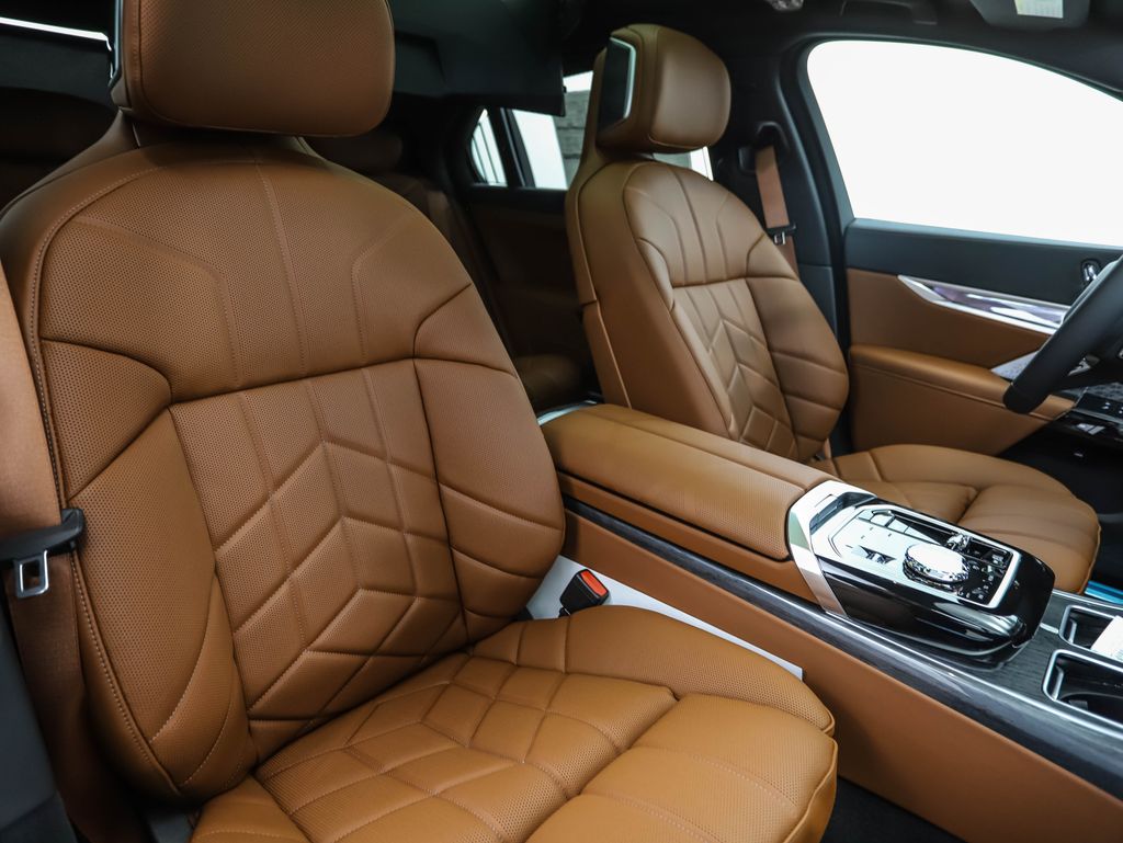 Thumbnail: 2026 BMW 7 Series - 31