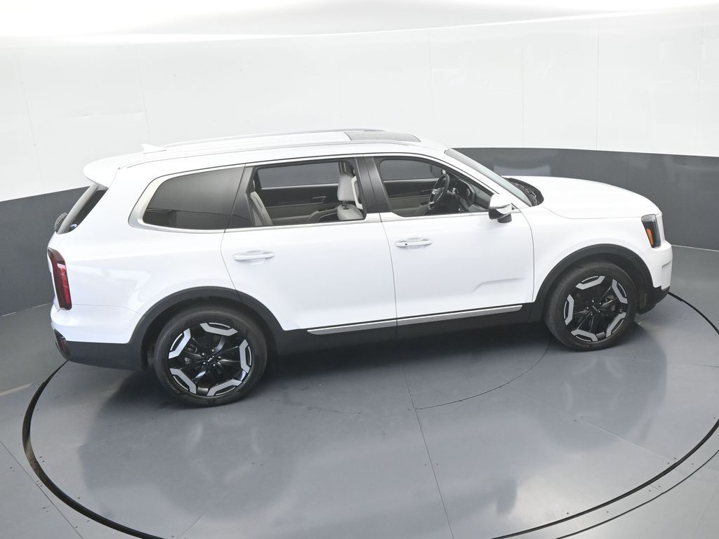 Used 2024 Glacial White Pearl Kia S image 52
