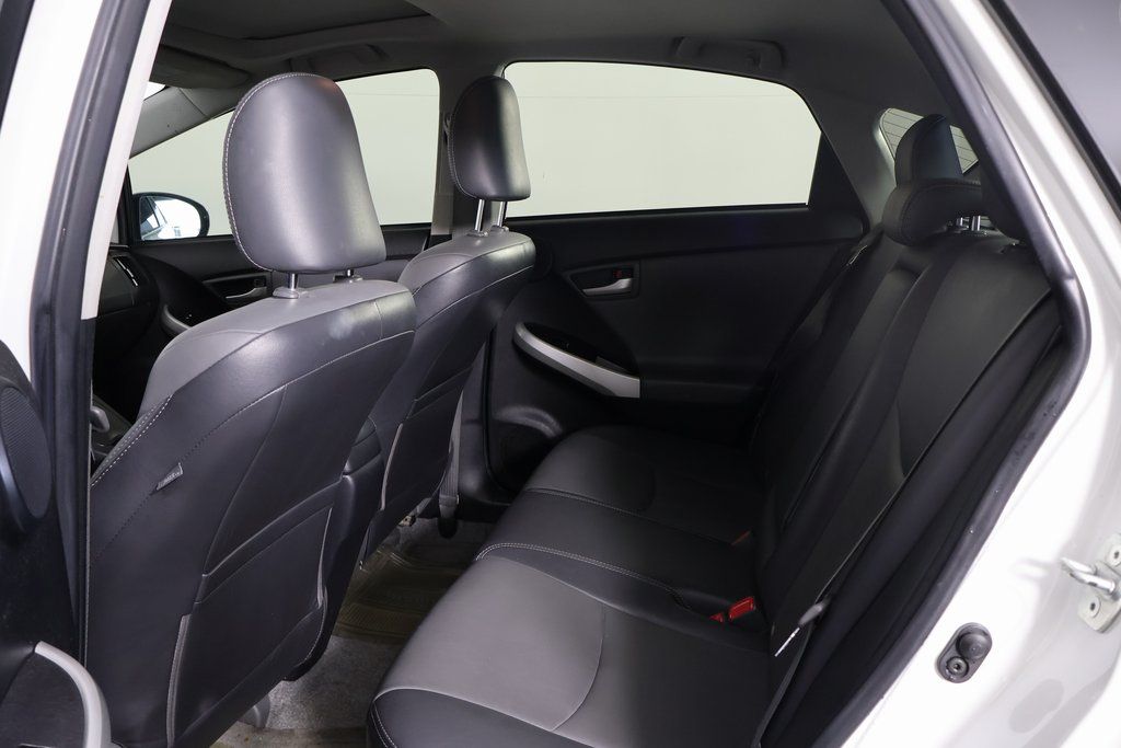 Thumbnail: 2013 Toyota Prius - 9