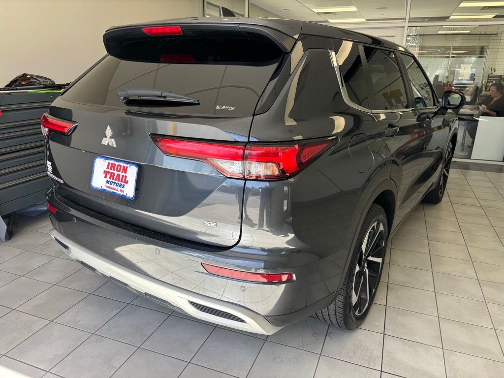 Used 2024 Mitsubishi Outlander SUV