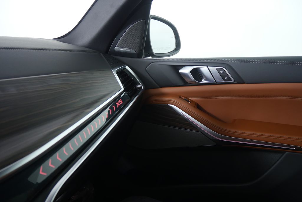 Thumbnail: 2026 BMW X5 - 24