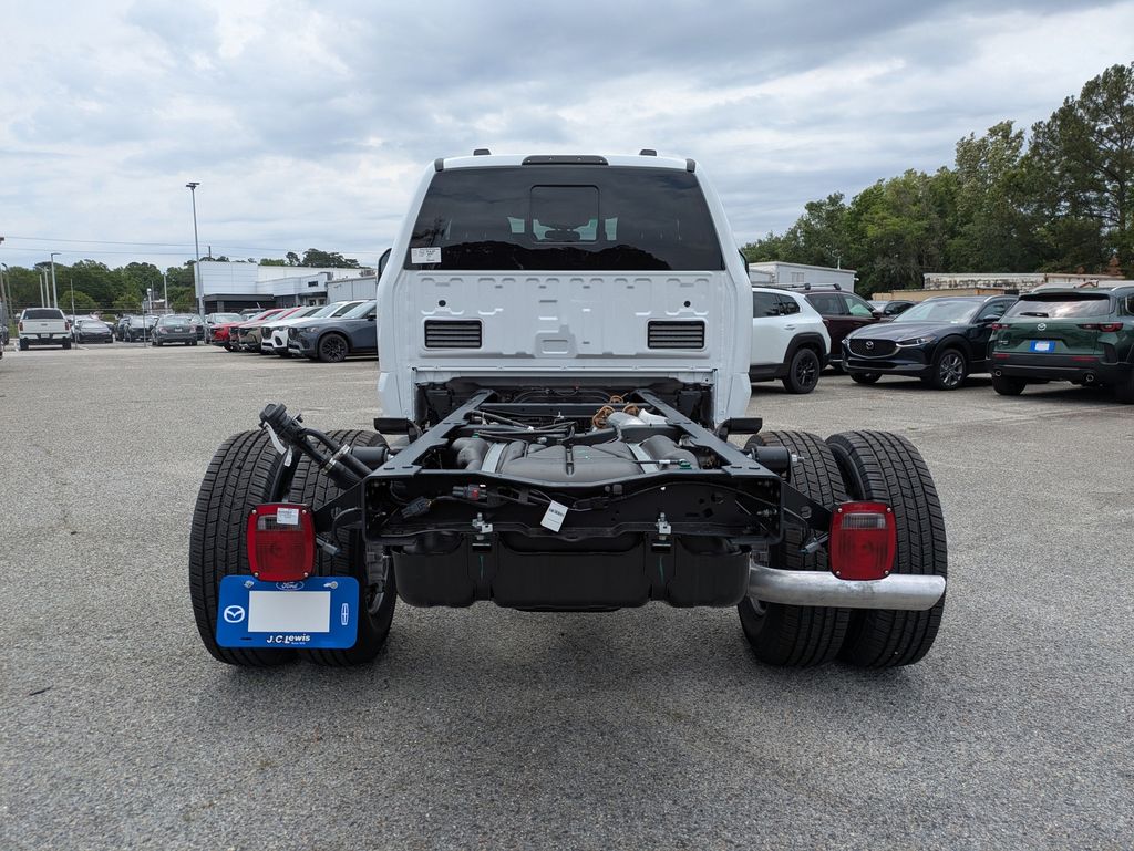 2026 Ford F-350 Chassis XL