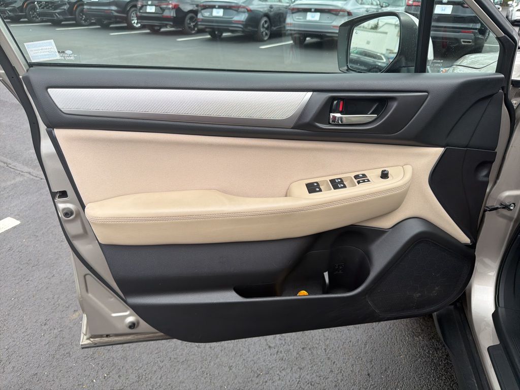 Thumbnail: 2017 Subaru Outback - 17