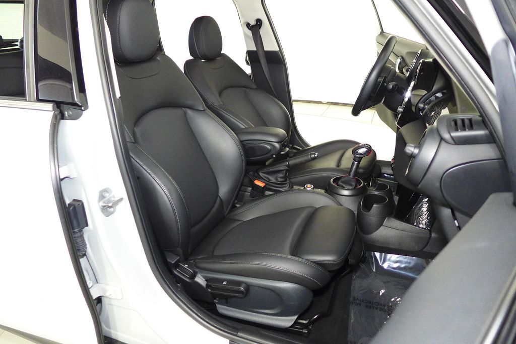 Thumbnail: 2019 MINI Cooper - 19