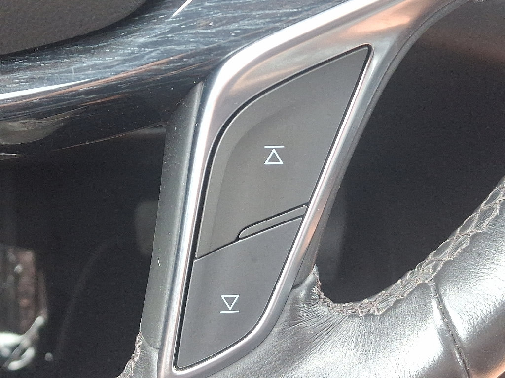 Thumbnail: 2024 Cadillac XT5 - 25
