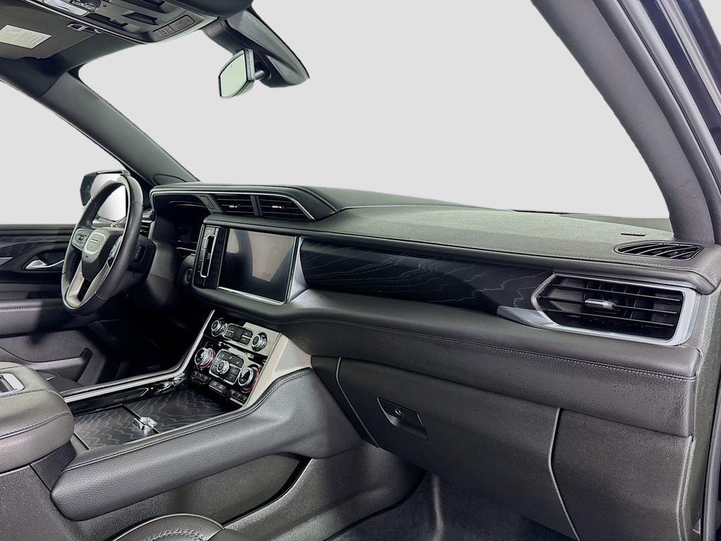 2022 GMC Yukon Denali photo