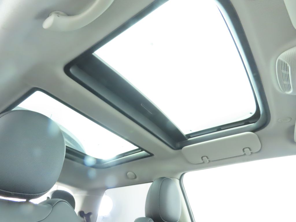 Thumbnail: 2019 MINI Cooper - 18