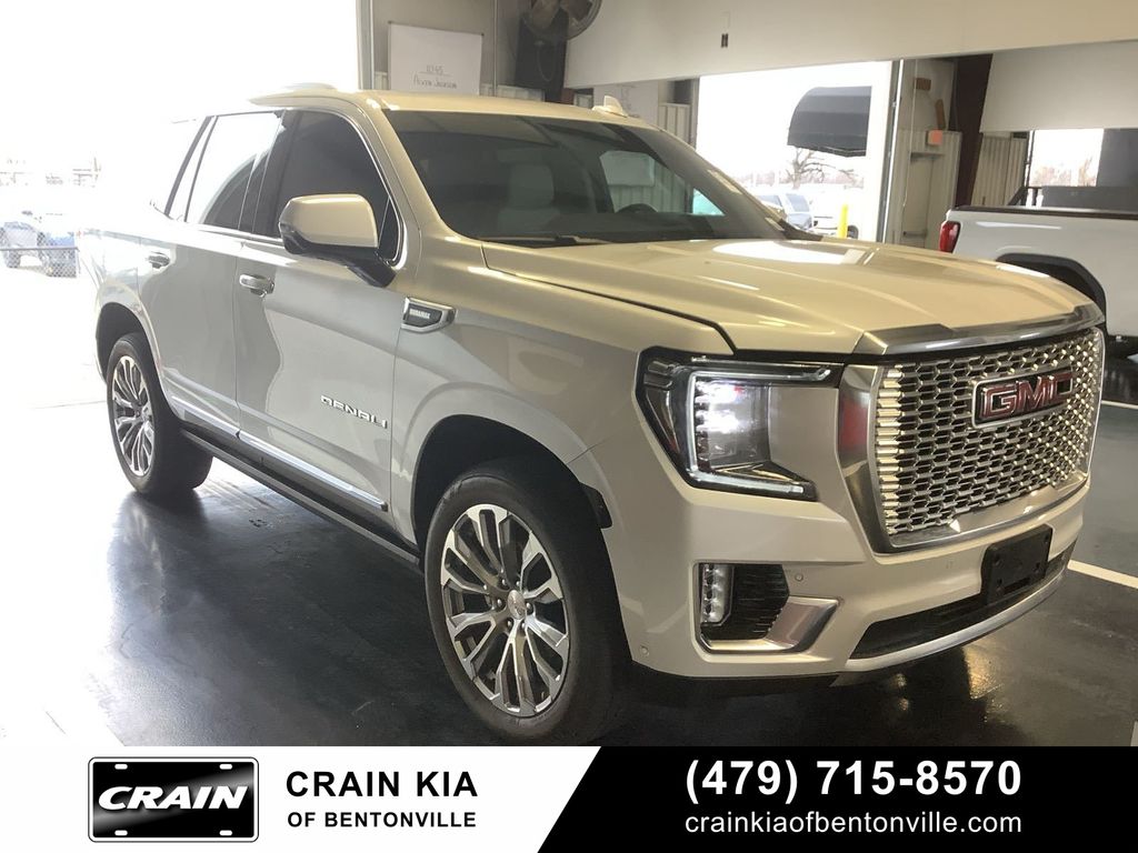 2023 GMC Yukon Denali 4WD