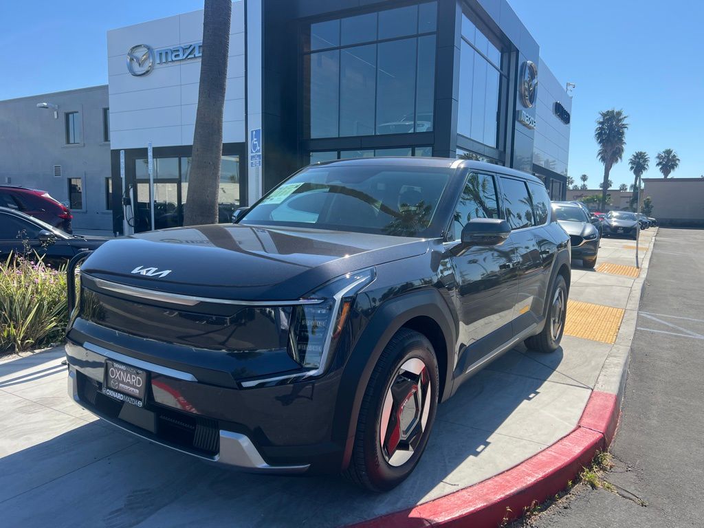 2026 Kia EV9 Light Long Range RWD