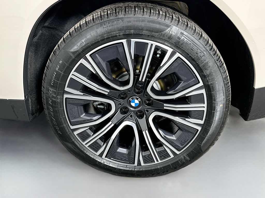 Thumbnail: 2026 BMW X3 - 23