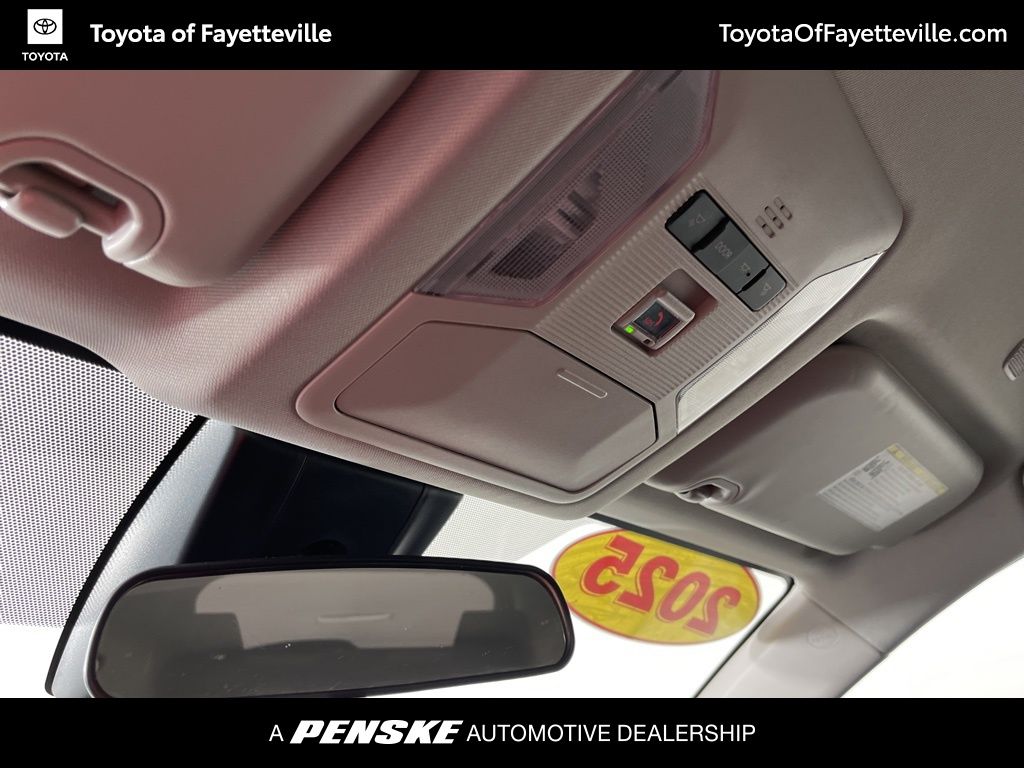 Thumbnail: 2025 Toyota RAV4 - 24