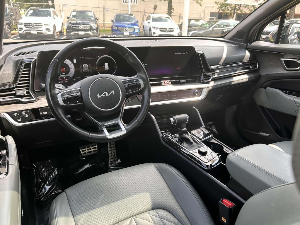 Thumbnail: 2023 Kia Sportage - 8