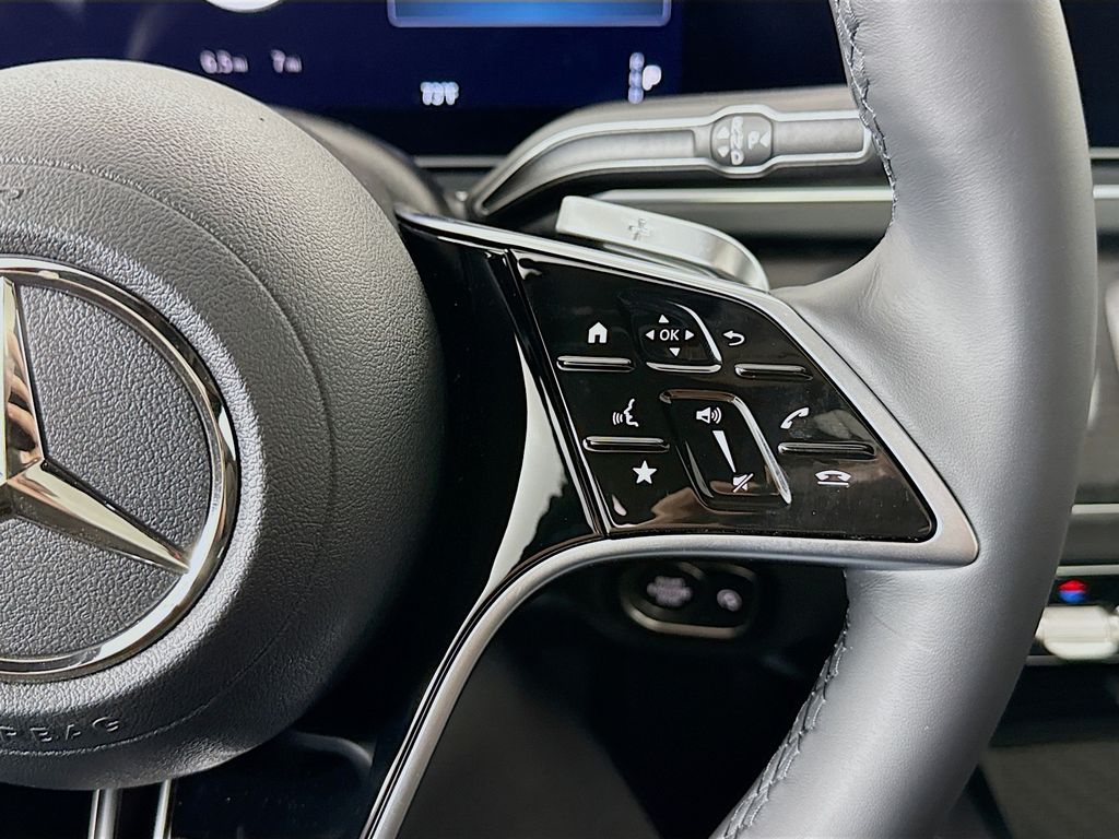 Thumbnail: 2026 Mercedes-Benz GLE - 12